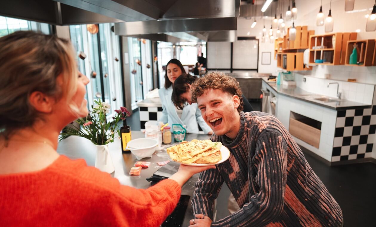 Cuisine partagée dans résidence étudiante massy palaiseau