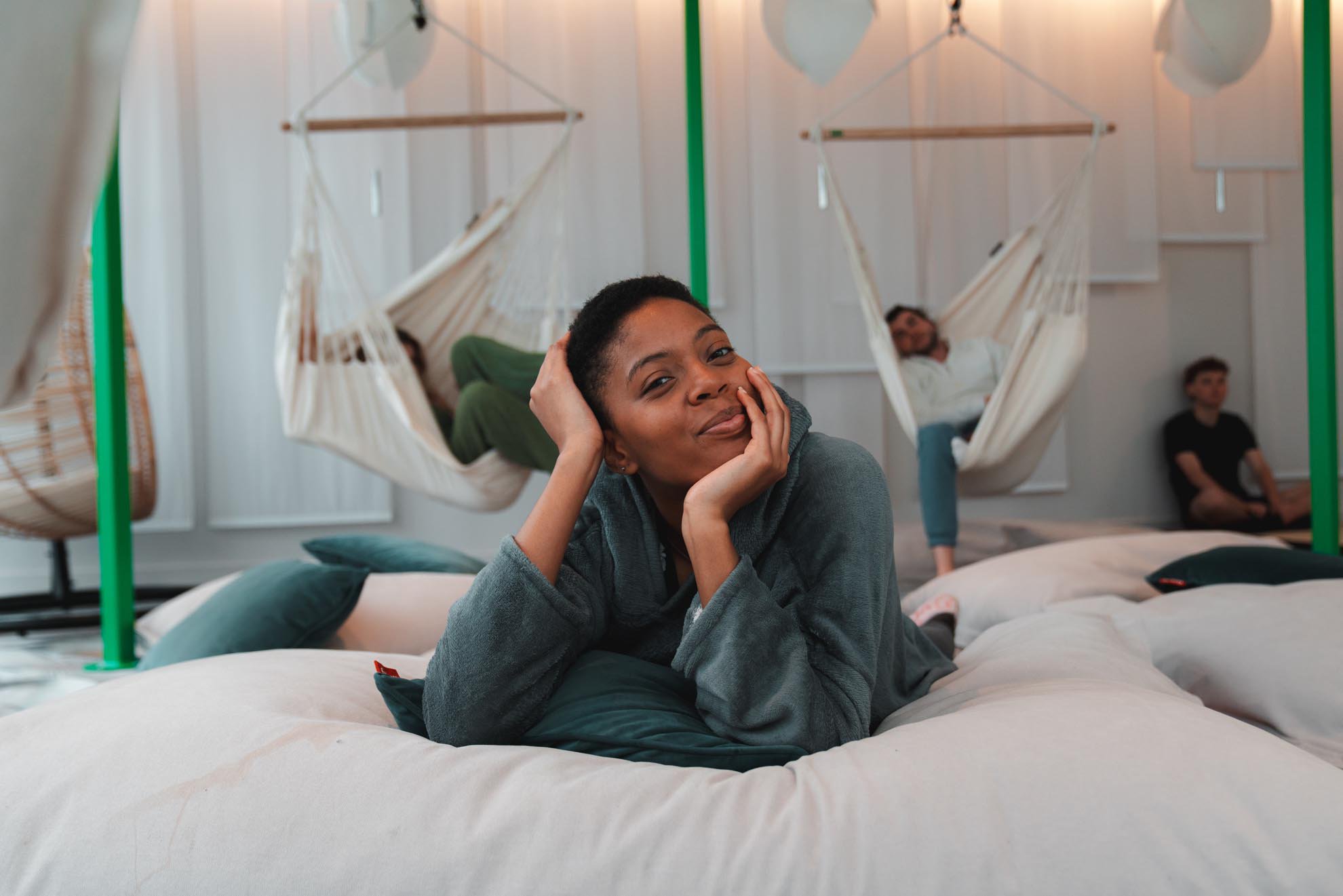 Espace de repos avec hamac dans résidence étudiante à Villejuif