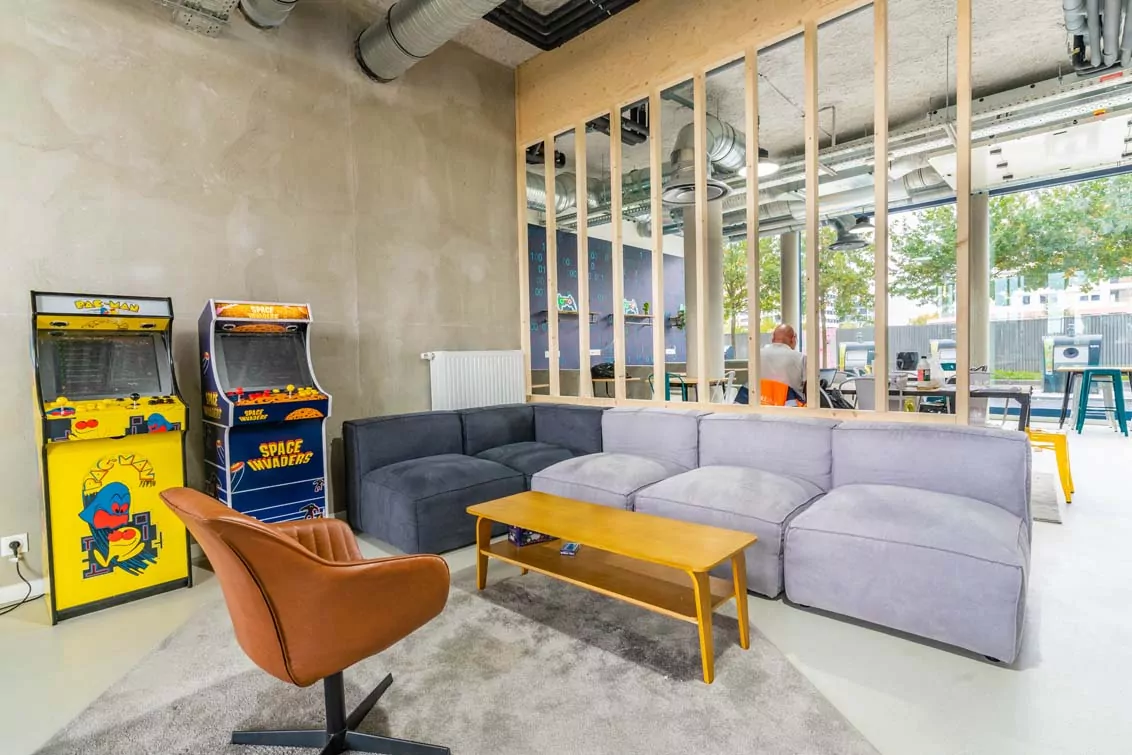Espace commun de la résidence étudiante UXCO Student Hacker à Palaiseau